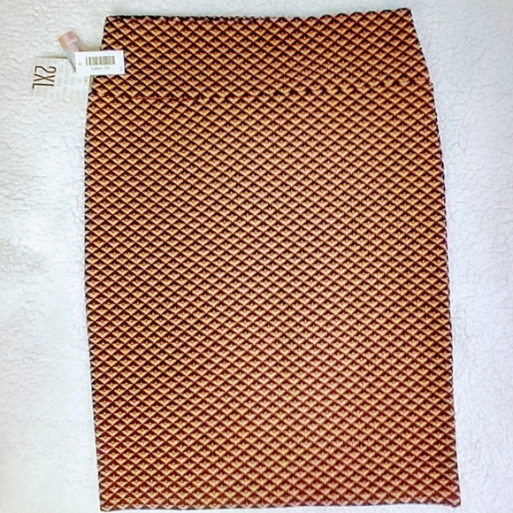 LuLaRoe Dresses & Skirts - LuLaRoe Cassie skirt 2XL